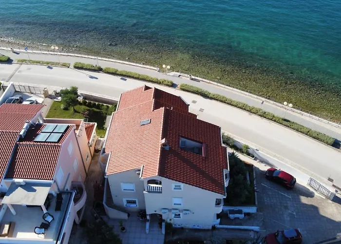 Apartamento Punta - *