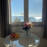 Punta - *