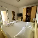 Apartment Punta - *